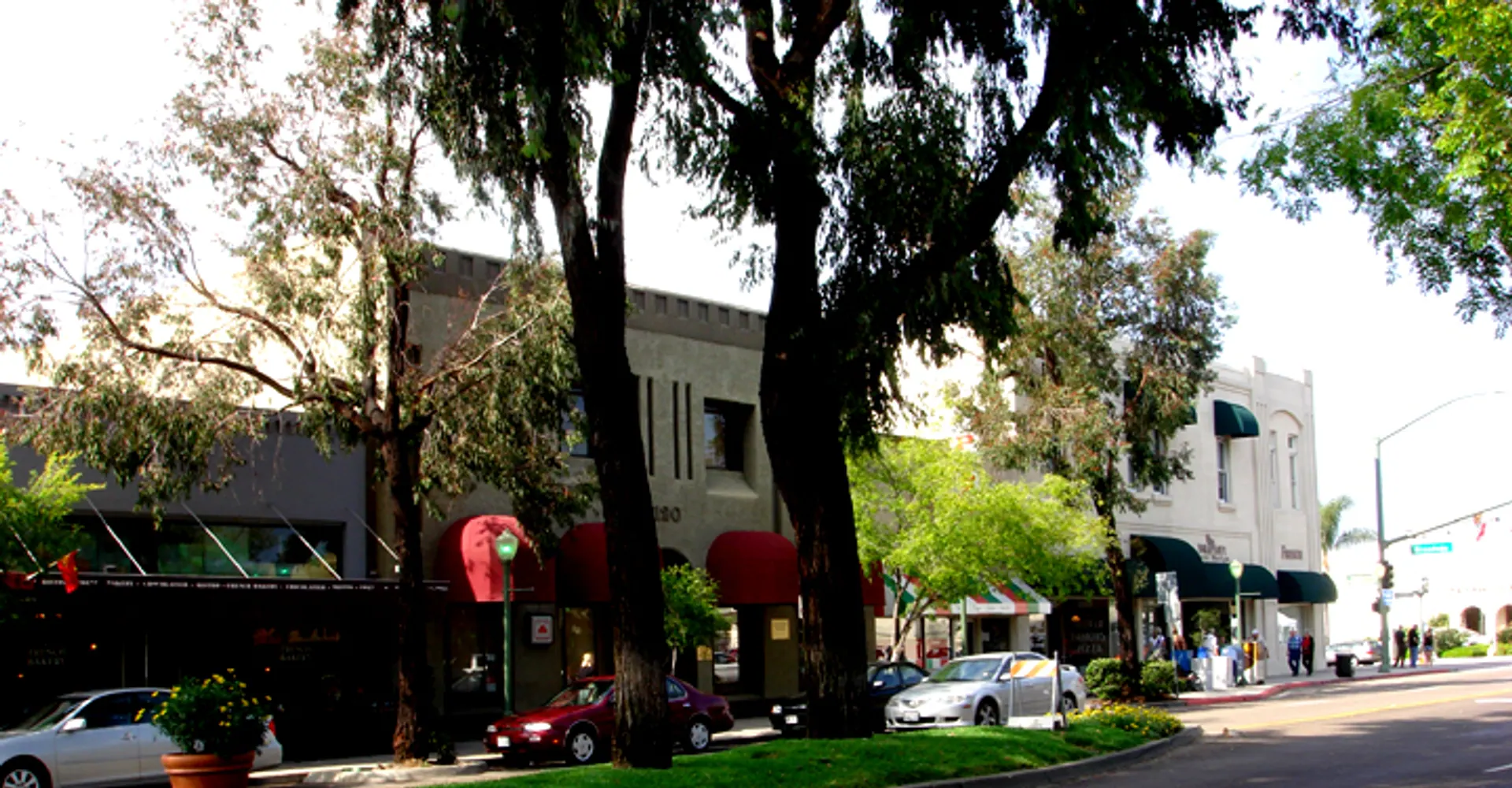 Grand Avenue, Escondido