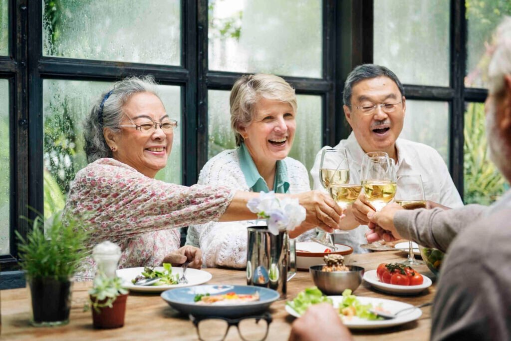 직장 보험이 있으면 65세 때 메디케어 신청해야 하나요?