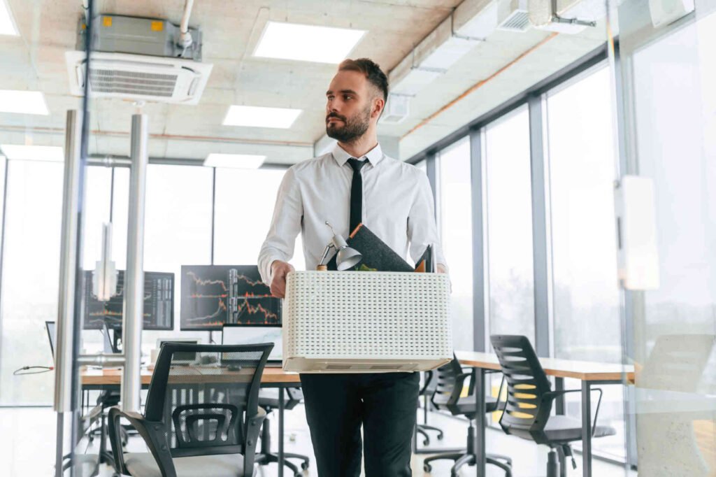 What Happens to Your Health Insurance if Your Employer Goes Out of Business in 2026?
